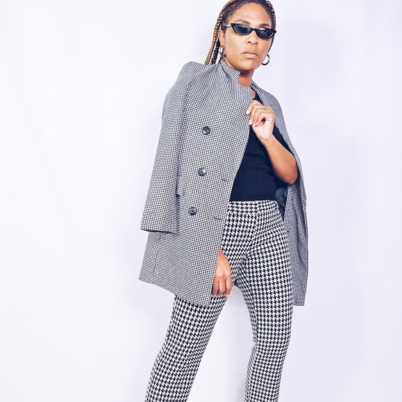 Italian Made Houndstooth Blazer - Picture 2 of 9